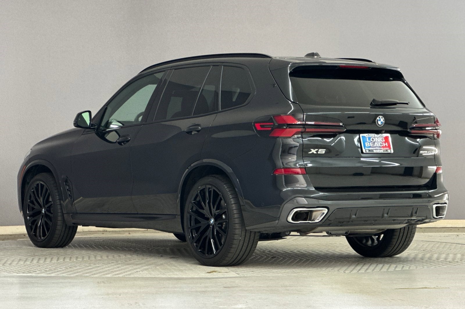 2025 BMW X5 sDrive40i photo 2