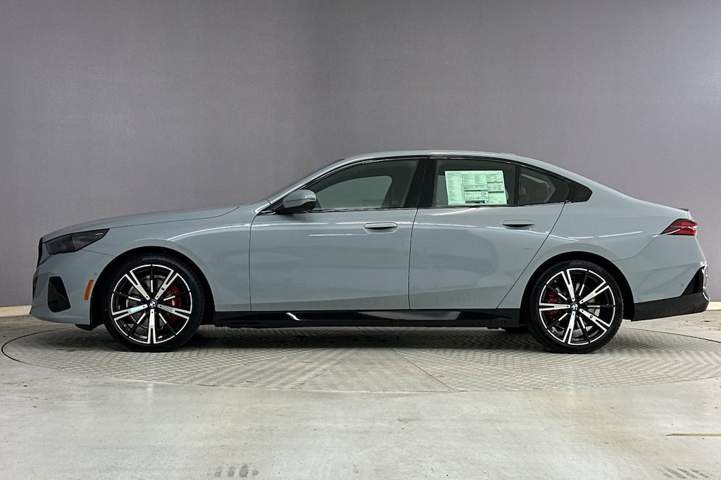 New 2026 BMW 530i Sedan