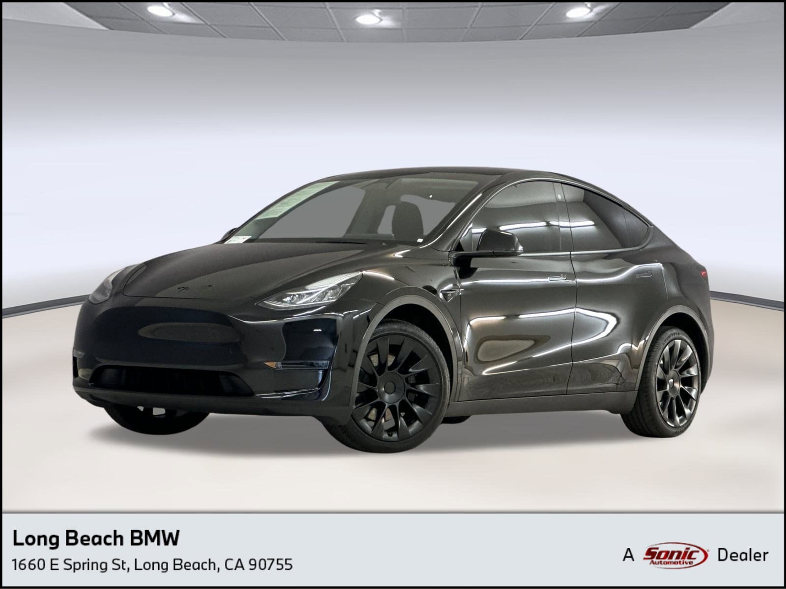 2023 Tesla Model Y Long Range's photo