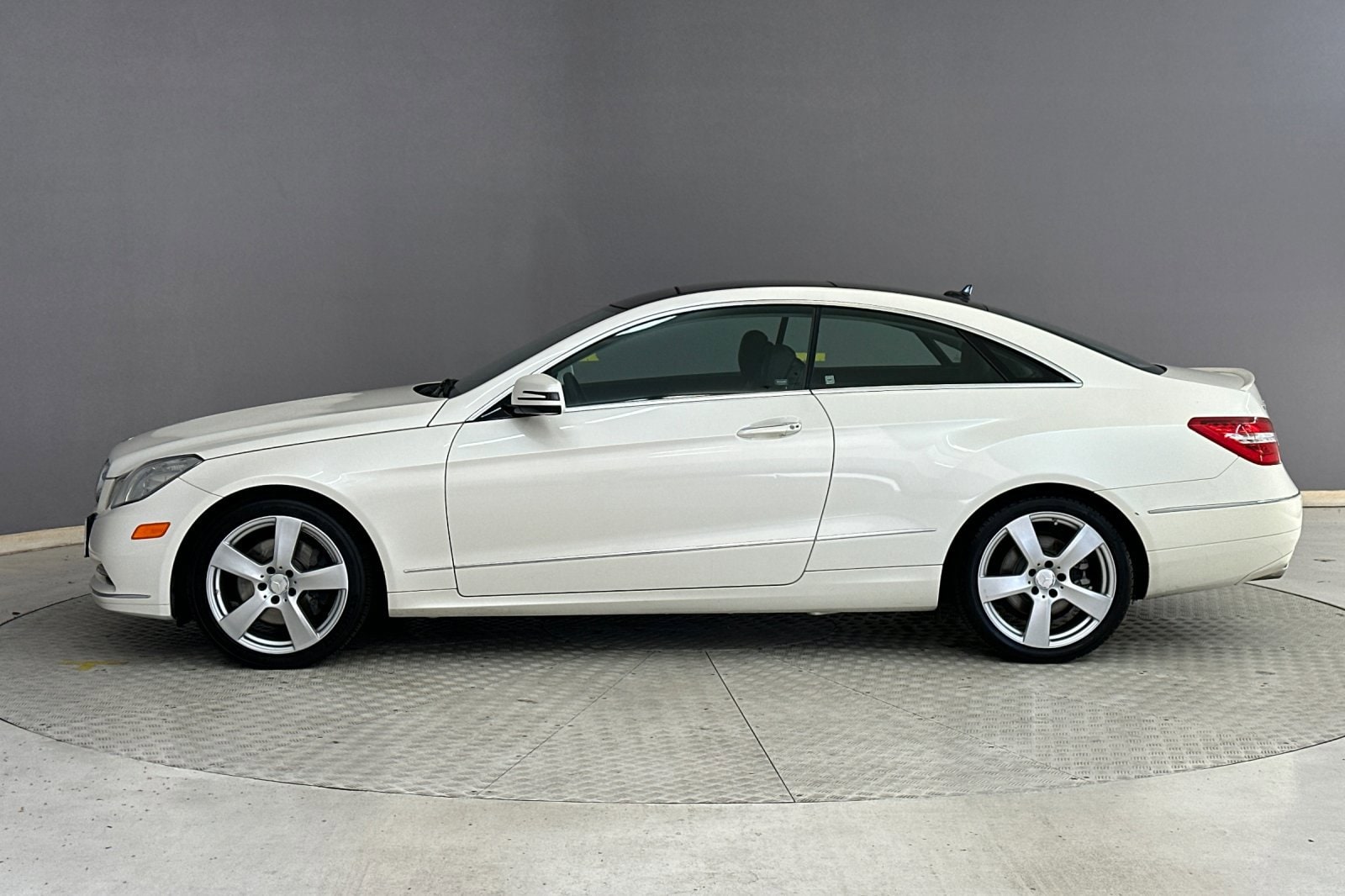 Used 2013 Mercedes-Benz E-Class E350 with VIN WDDKJ5KBXDF201236 for sale in Long Beach, CA