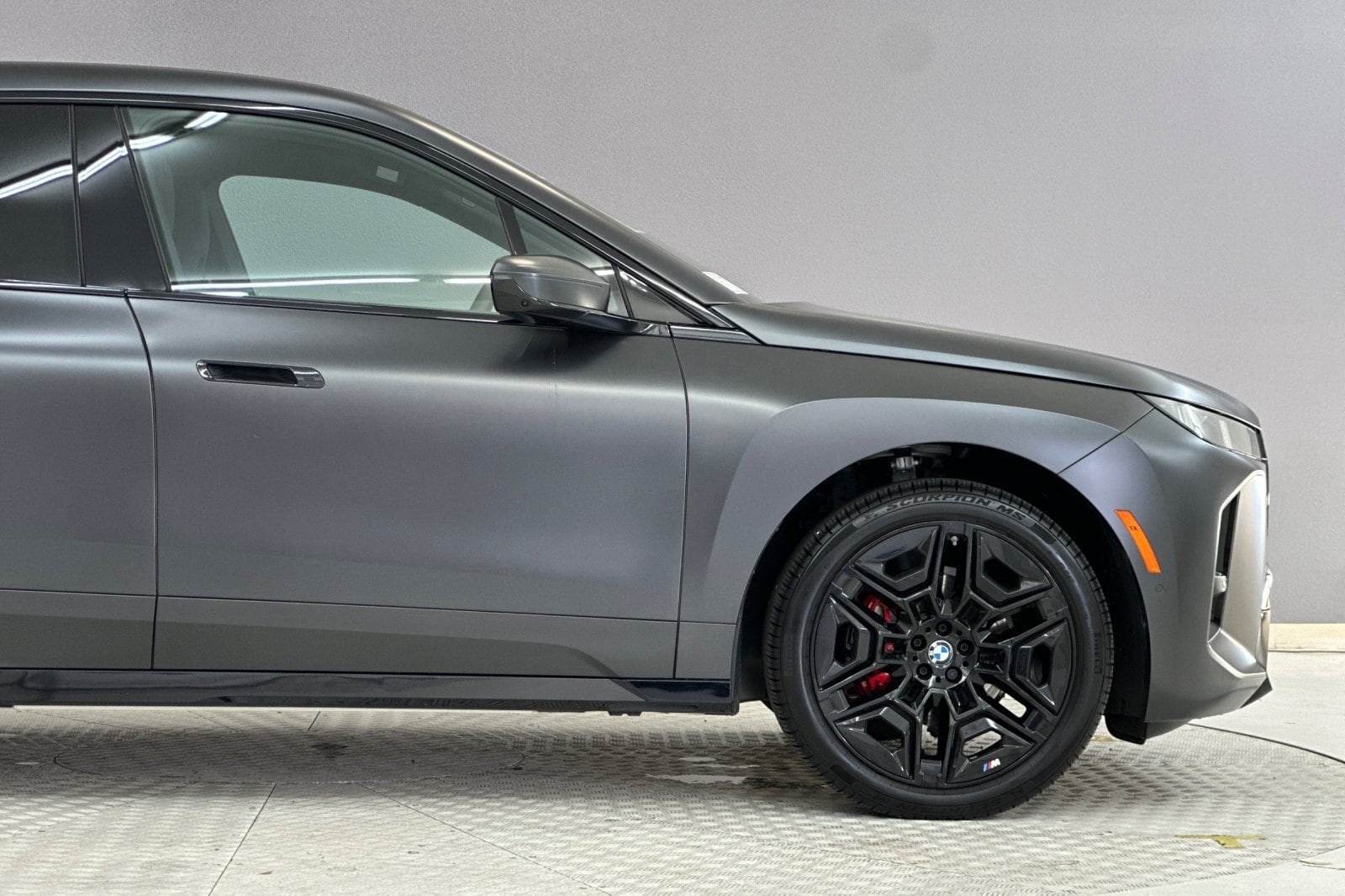 2026 BMW iX 45 - Photo 36