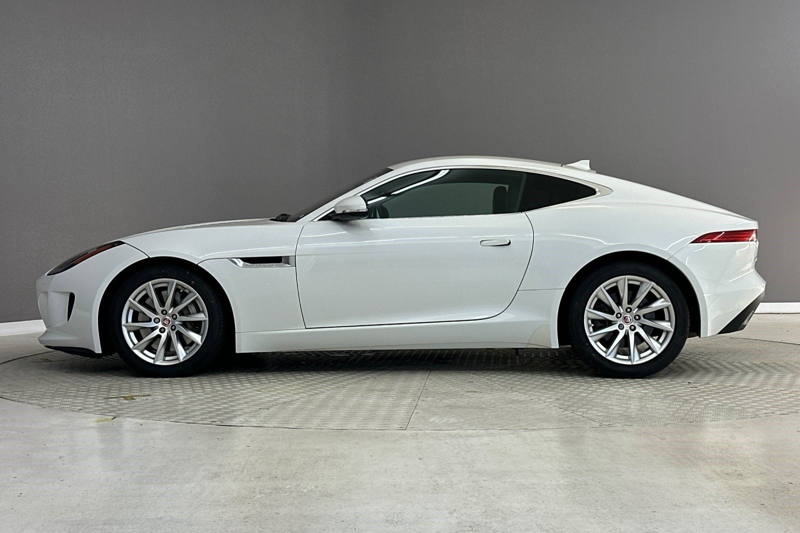 F-TYPE Base Coupe