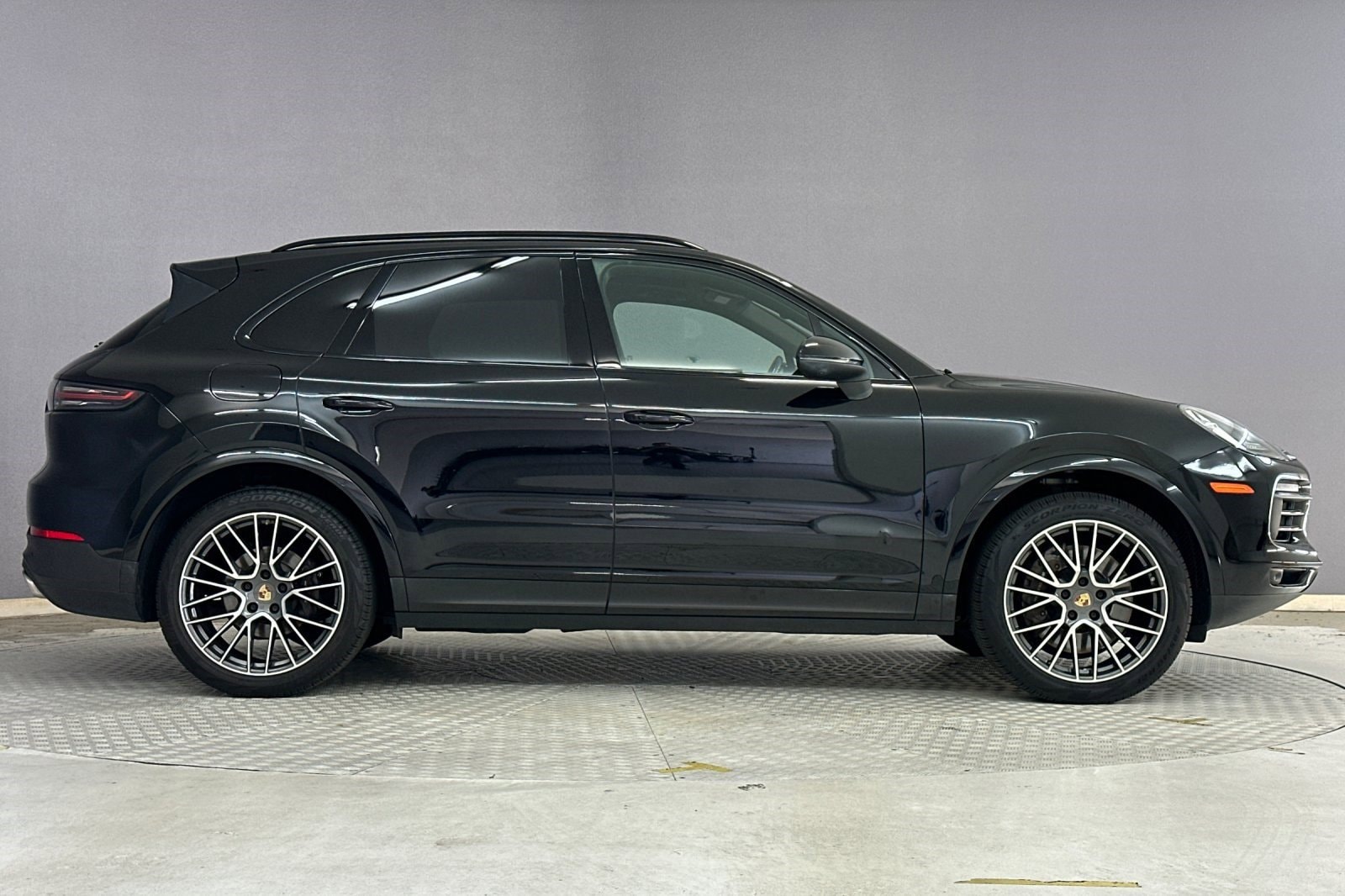 2023 Porsche Cayenne photo 6