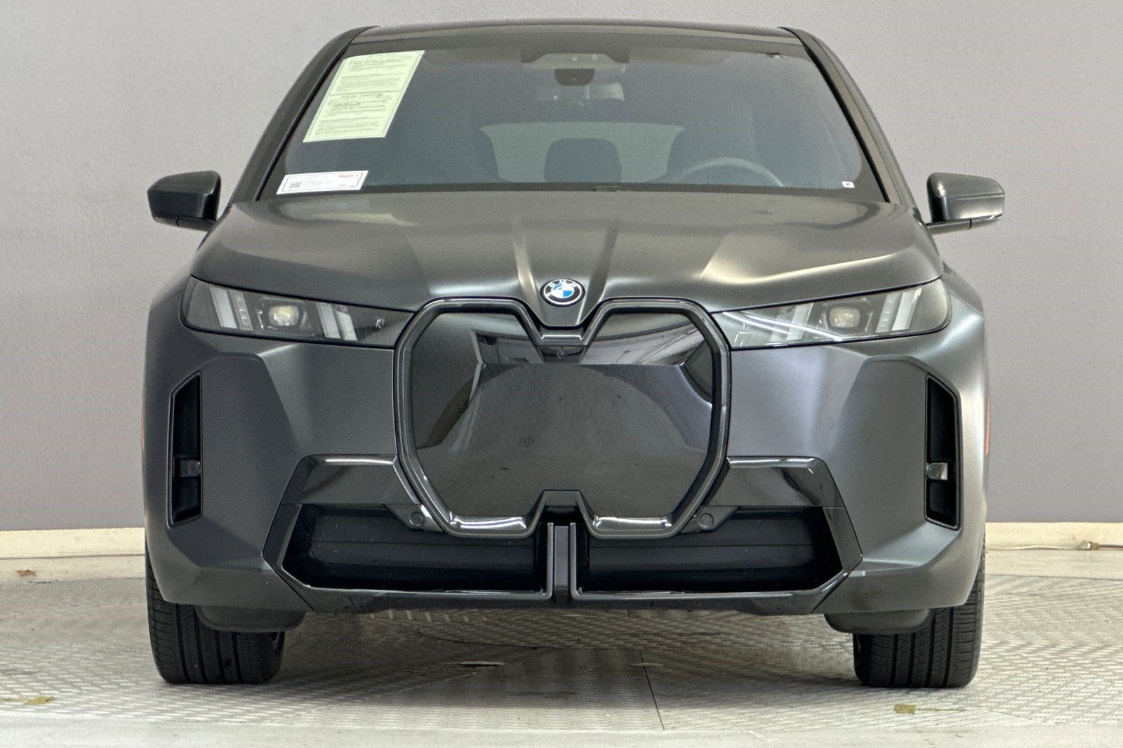2026 BMW iX 45 - Photo 6