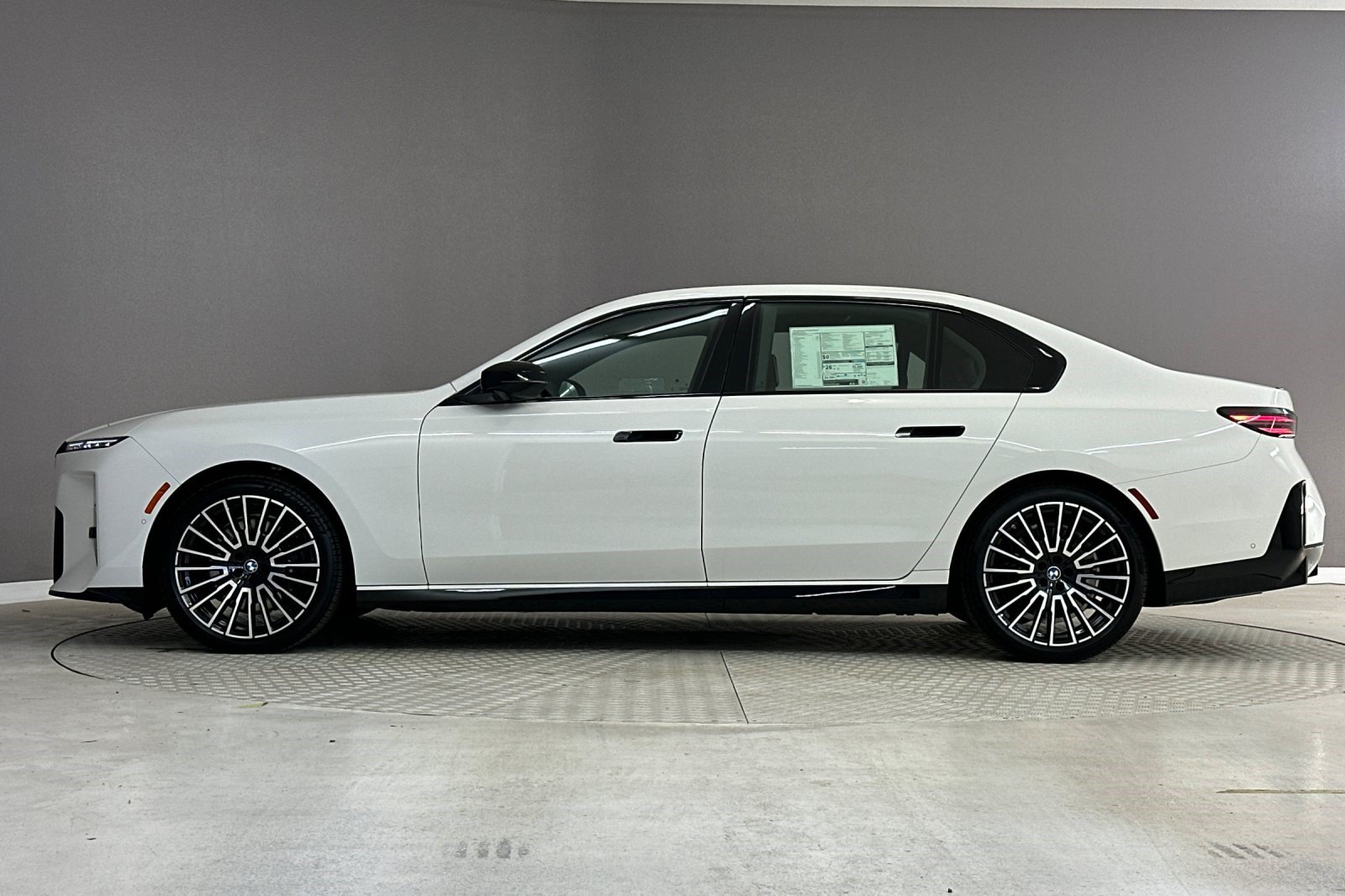 New 2027 BMW 740i Base Sedan