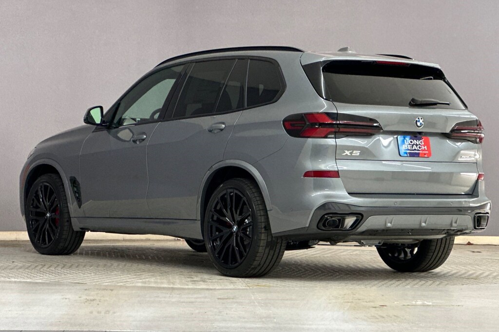 New 2026 BMW X5 sDrive40i SUV