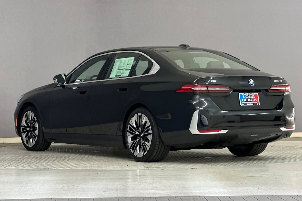 New 2026 BMW i5 eDrive40 Sedan