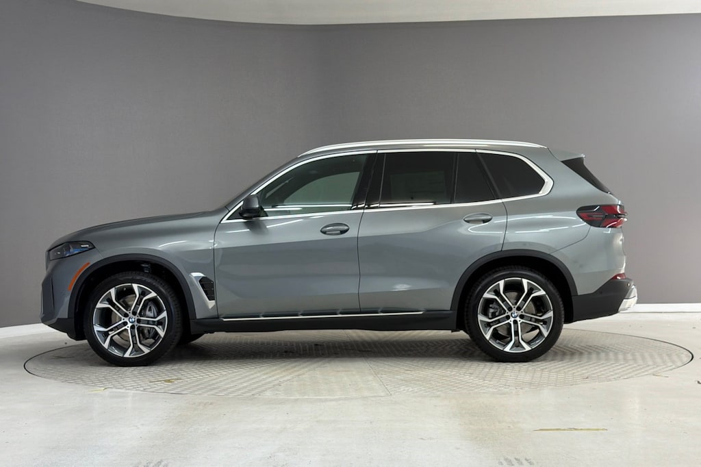 New 2026 BMW X5 xDrive40i SUV