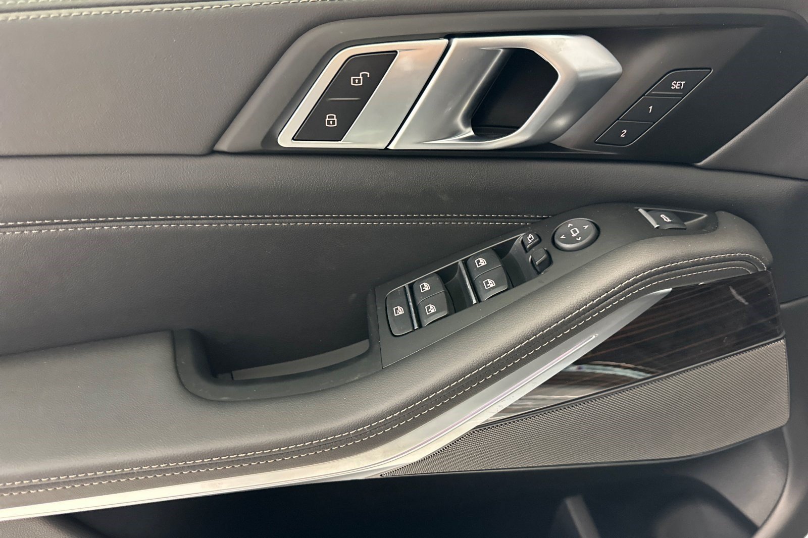 2026 BMW X5 40i - Photo 14