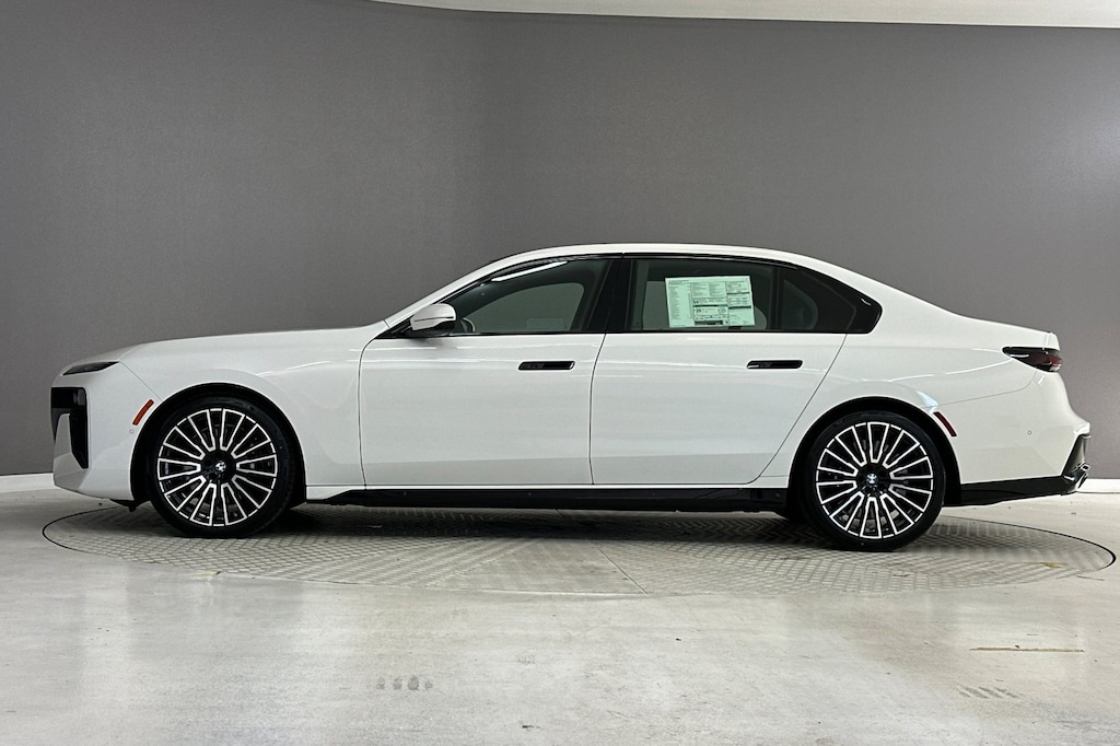 New 2026 BMW 760i xDrive Sedan