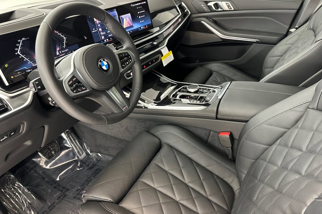 New 2026 BMW X7 xDrive40i SUV