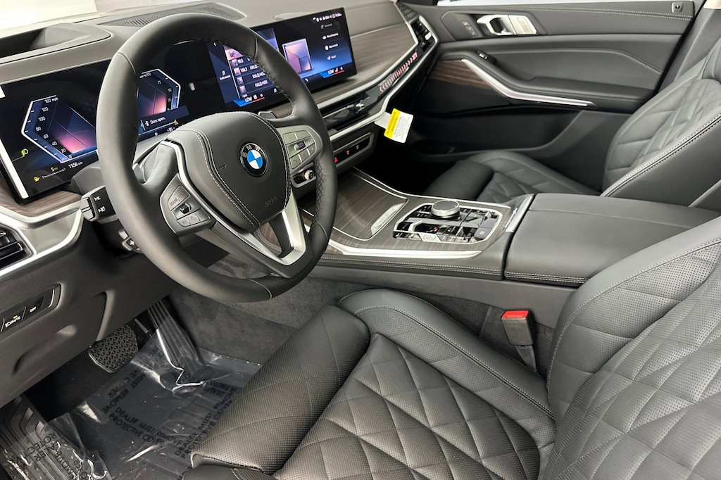 New 2026 BMW X7 xDrive40i SUV
