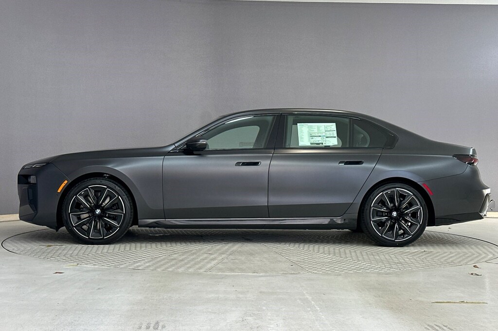 New 2026 BMW 740i Sedan