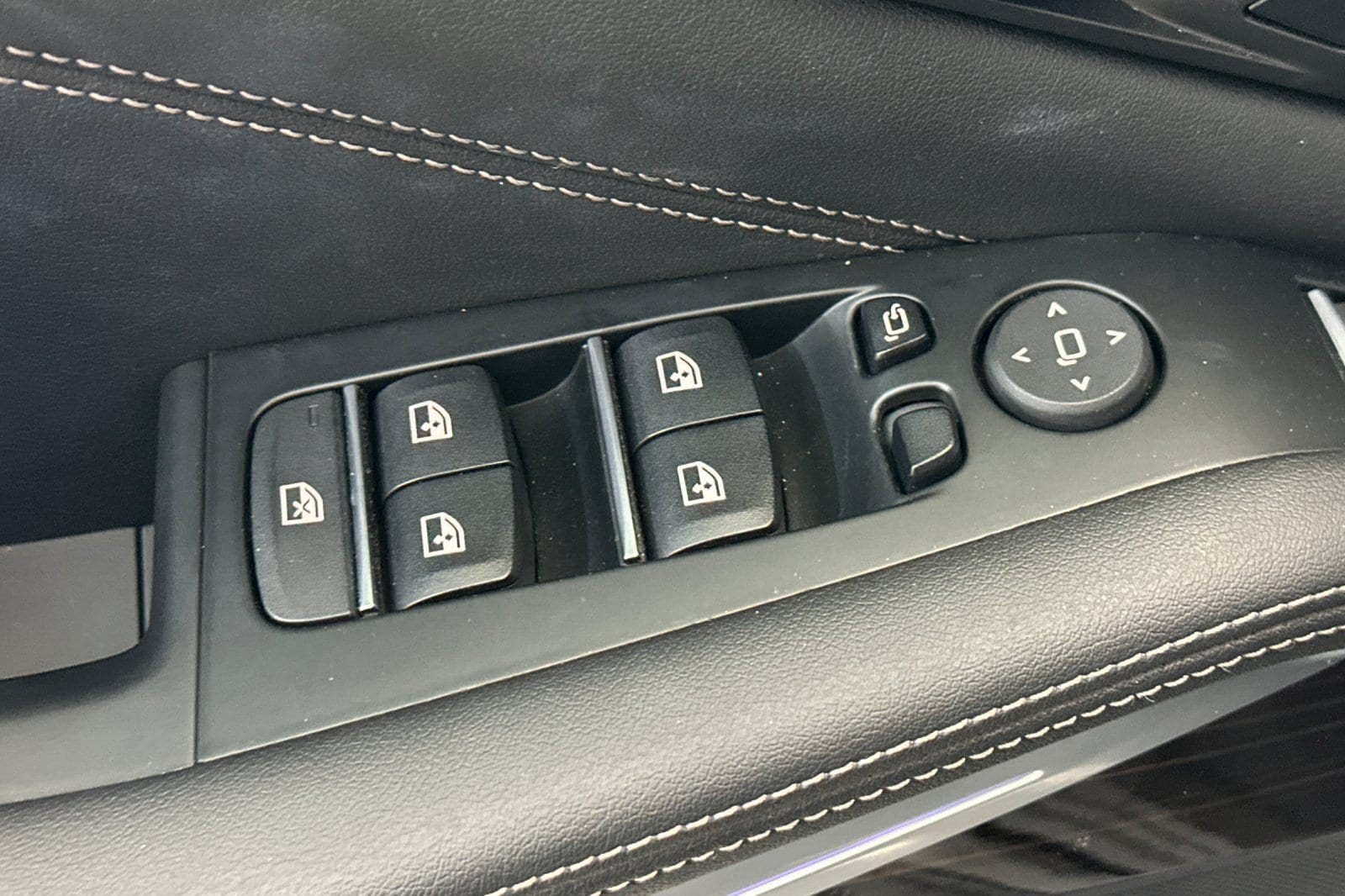 2023 BMW X5 45e - Photo 13