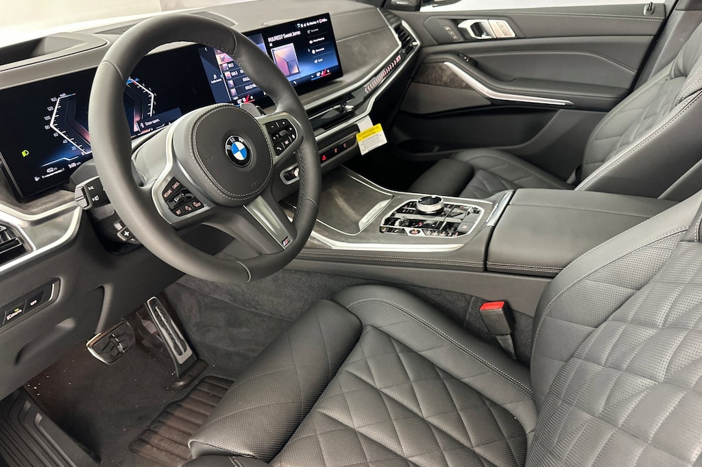 New 2026 BMW X7 xDrive40i SUV