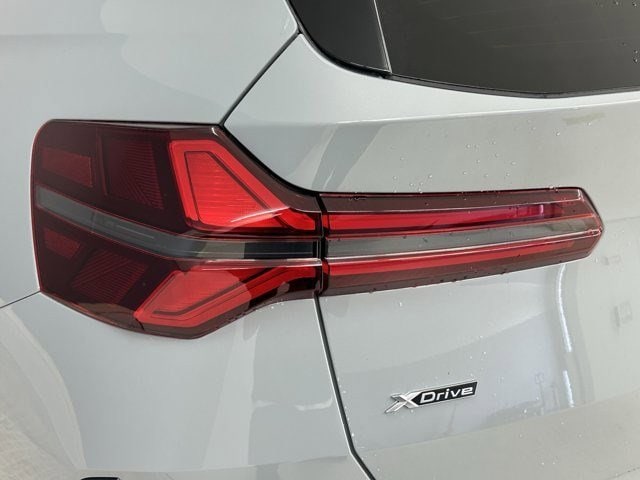 2025 BMW X3 30 xDrive photo 3