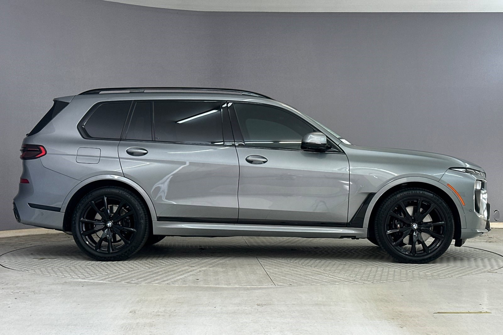 2025 BMW X7 xDrive40i photo 6