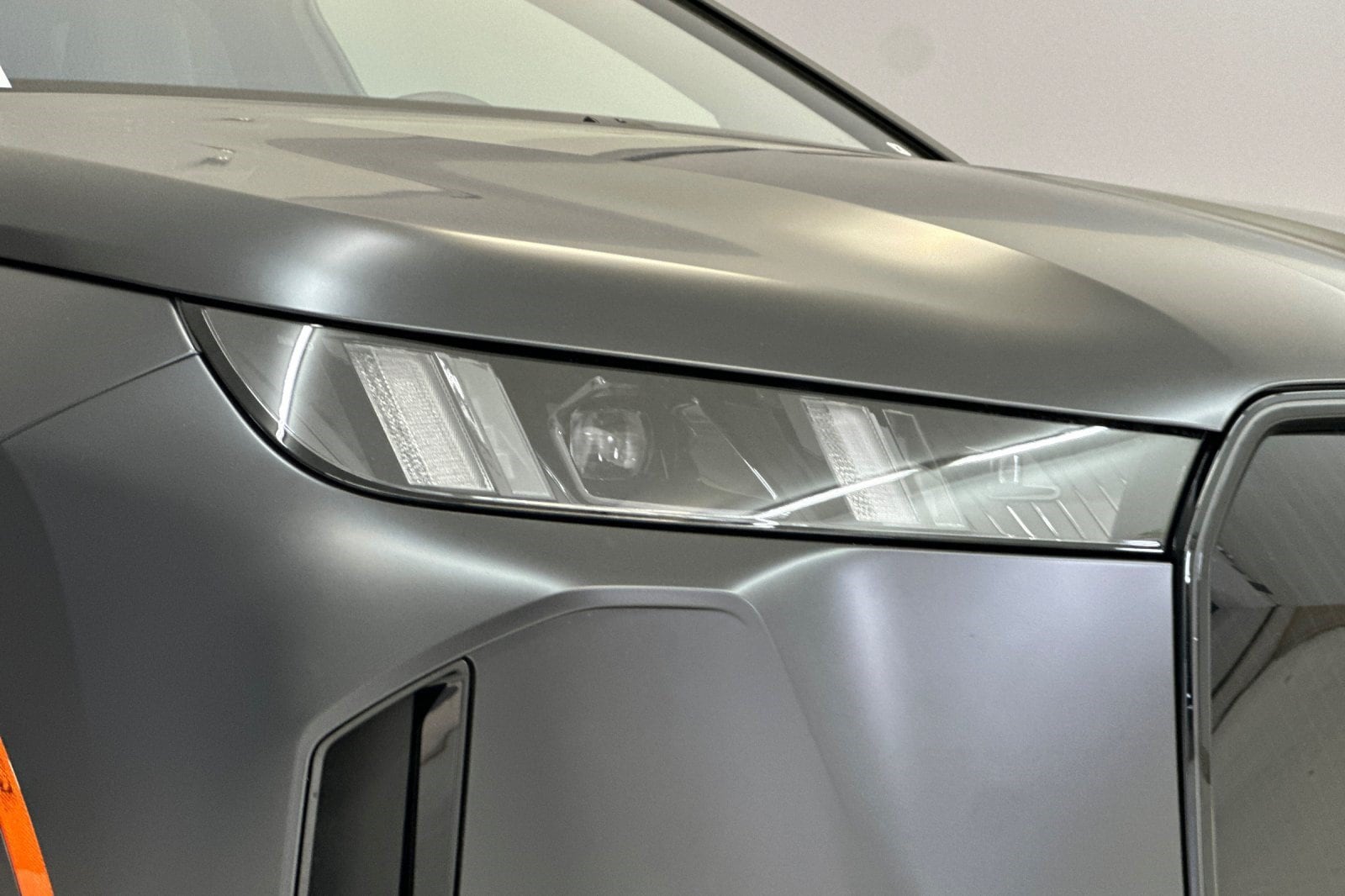 2026 BMW iX 45 - Photo 11