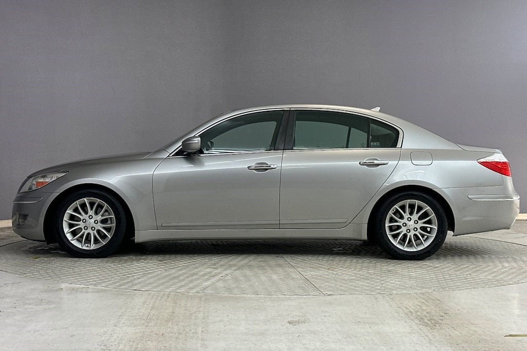 Used 2009 Hyundai Genesis 3.8 Sedan