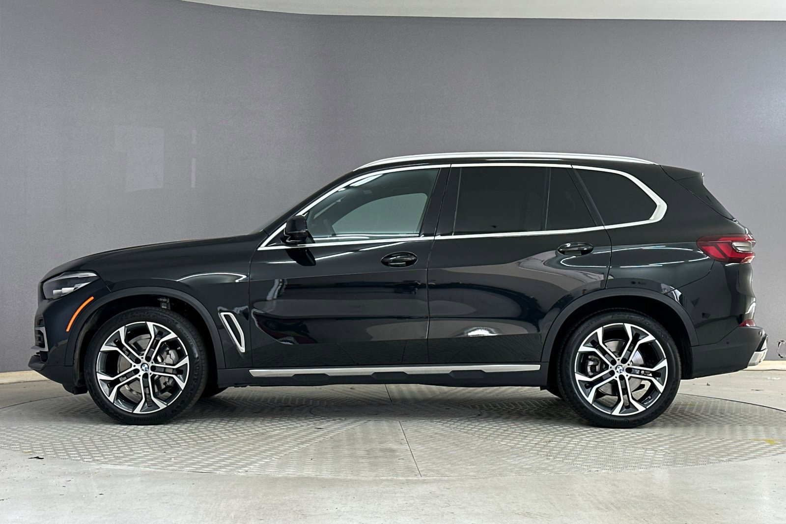 2023 Bmw X5 sDrive40i photo 2