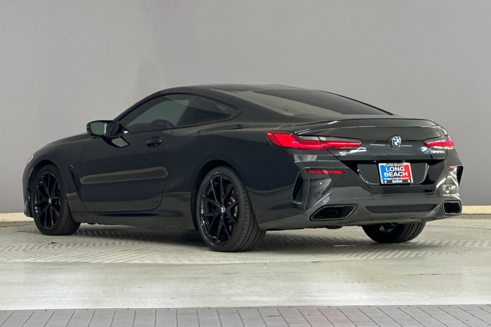 2024 BMW M850i xDrive photo 2