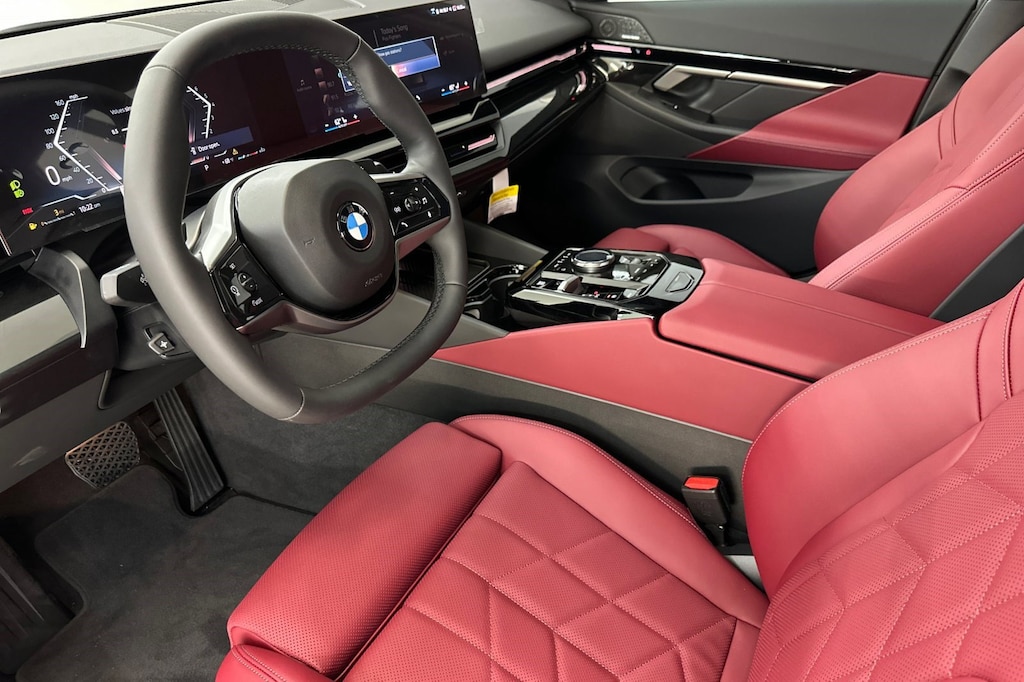 New 2025 BMW 530i Sedan