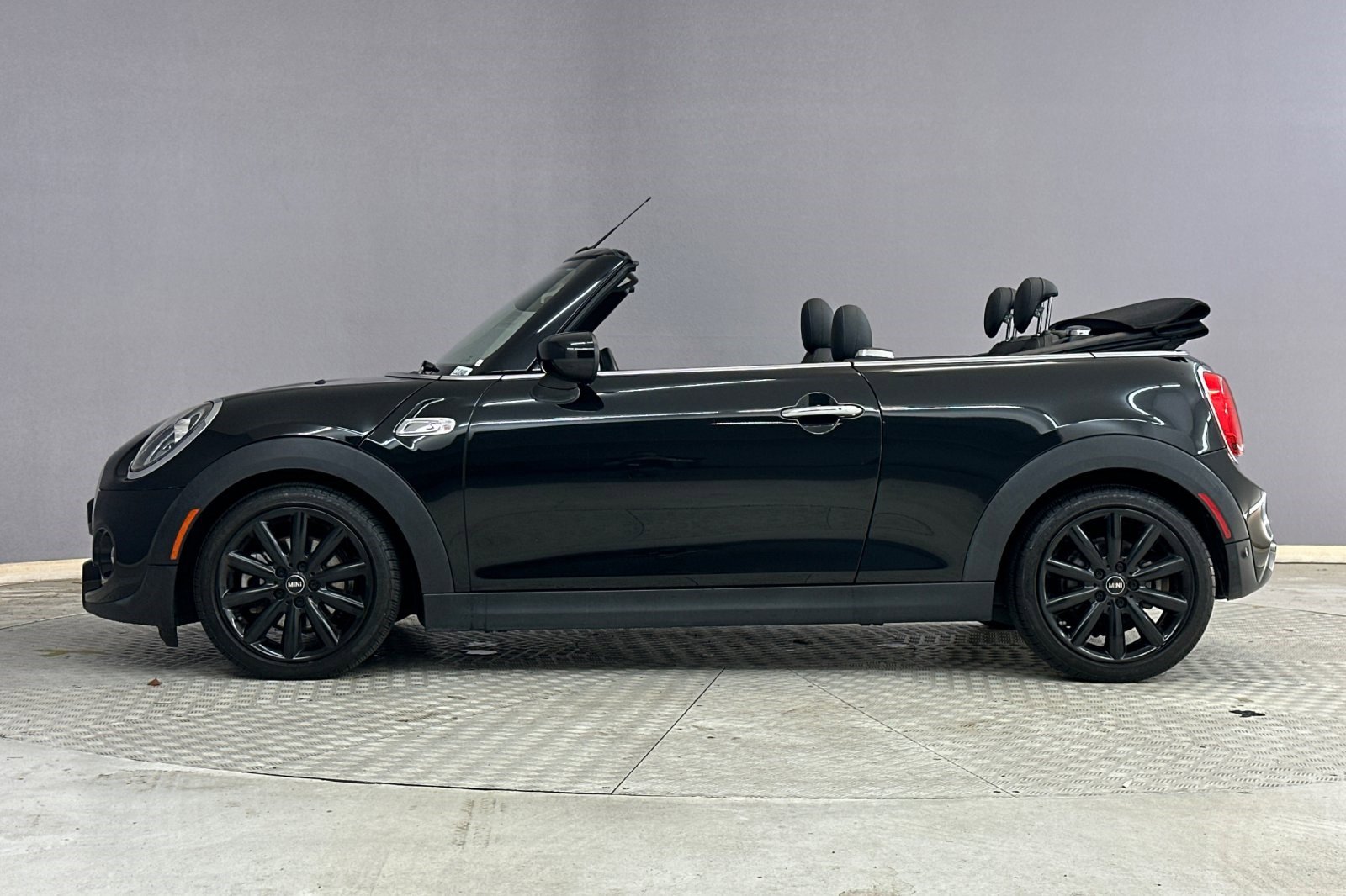 2020 Mini Cooper S Convertible photo 2