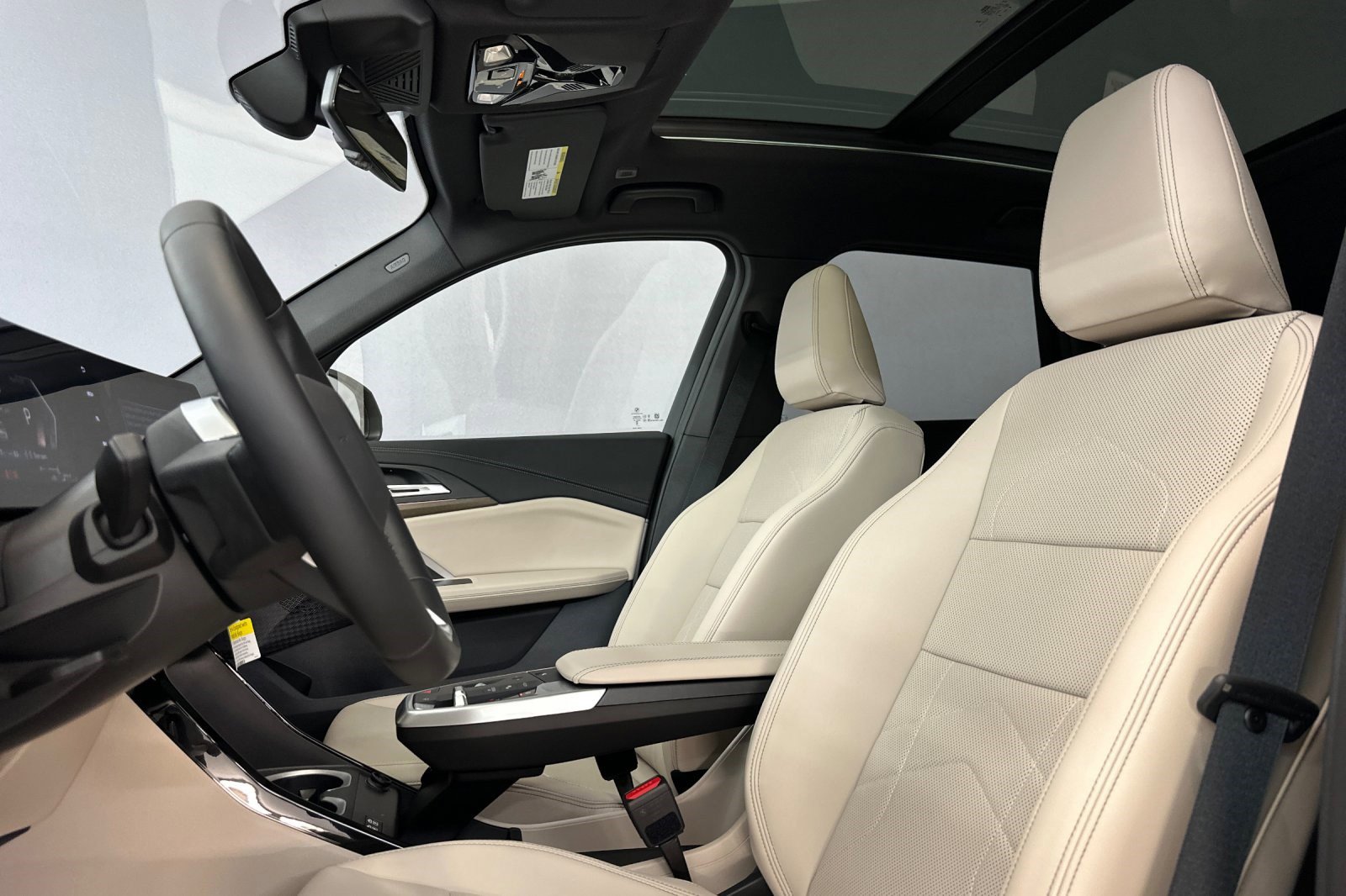 2025 BMW X1 xDrive28i photo 4