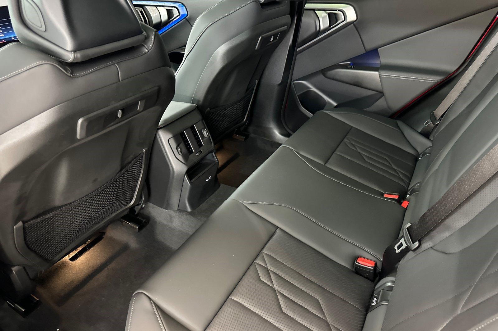 2026 BMW X3 30 - Photo 19