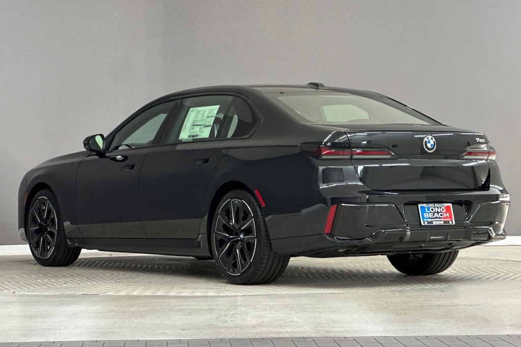New 2026 BMW 740i Sedan