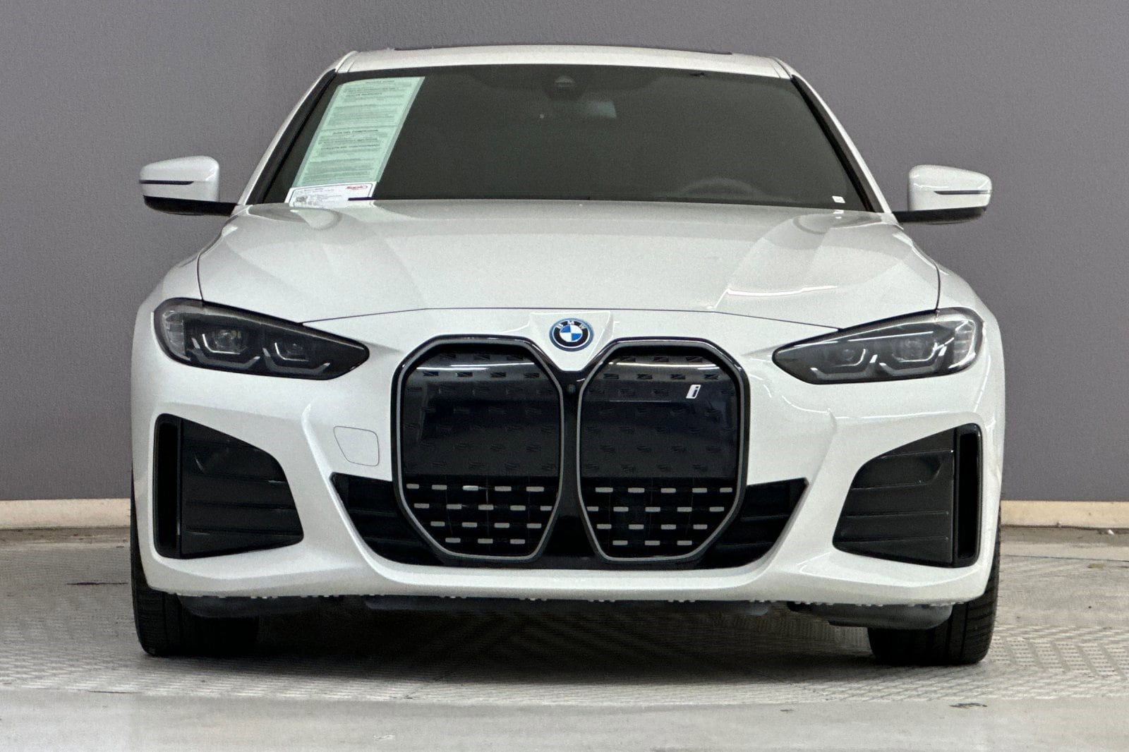 2024 BMW i4 eDrive40 photo 4