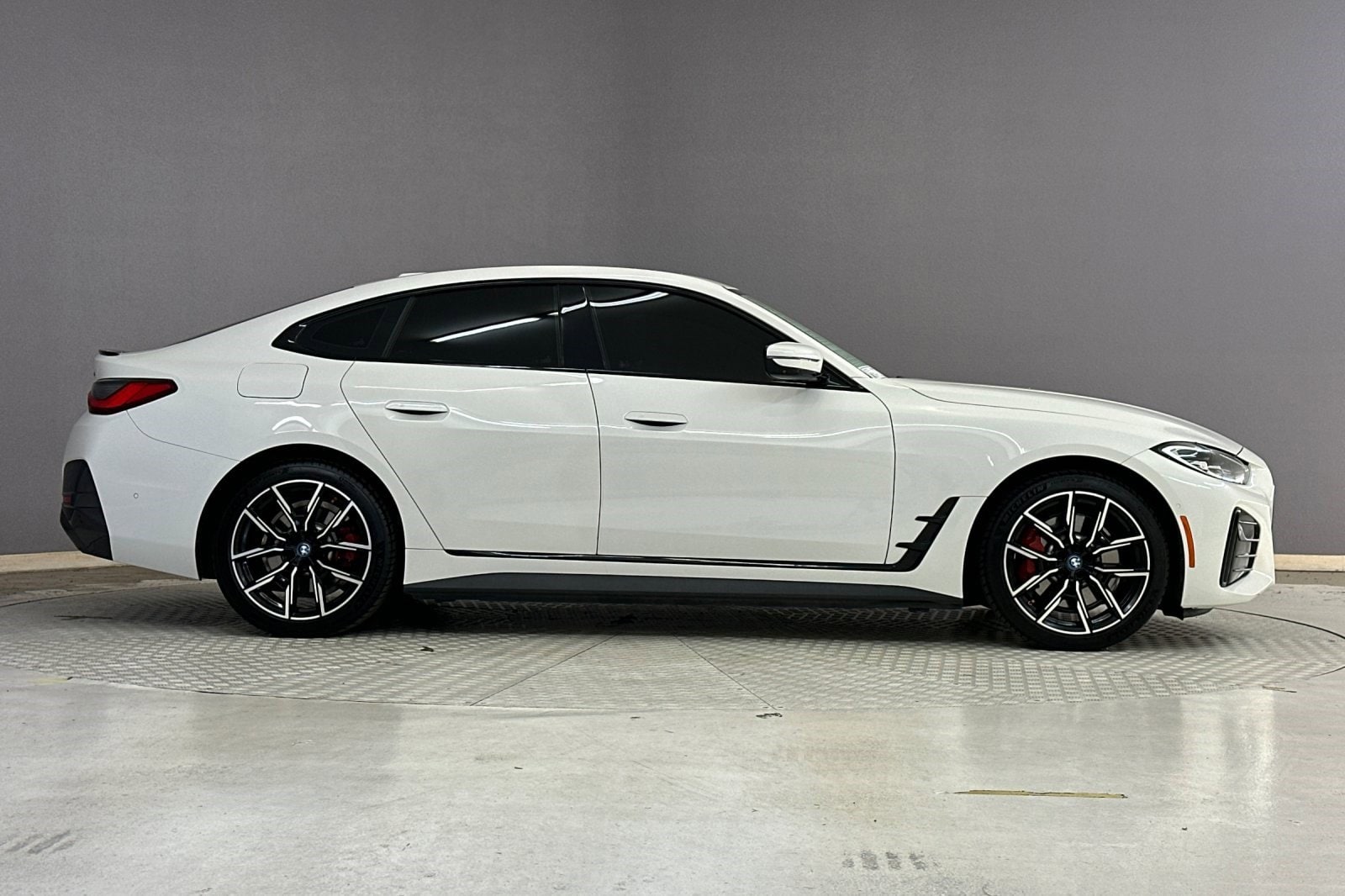 2024 BMW i4 eDrive40 photo 6