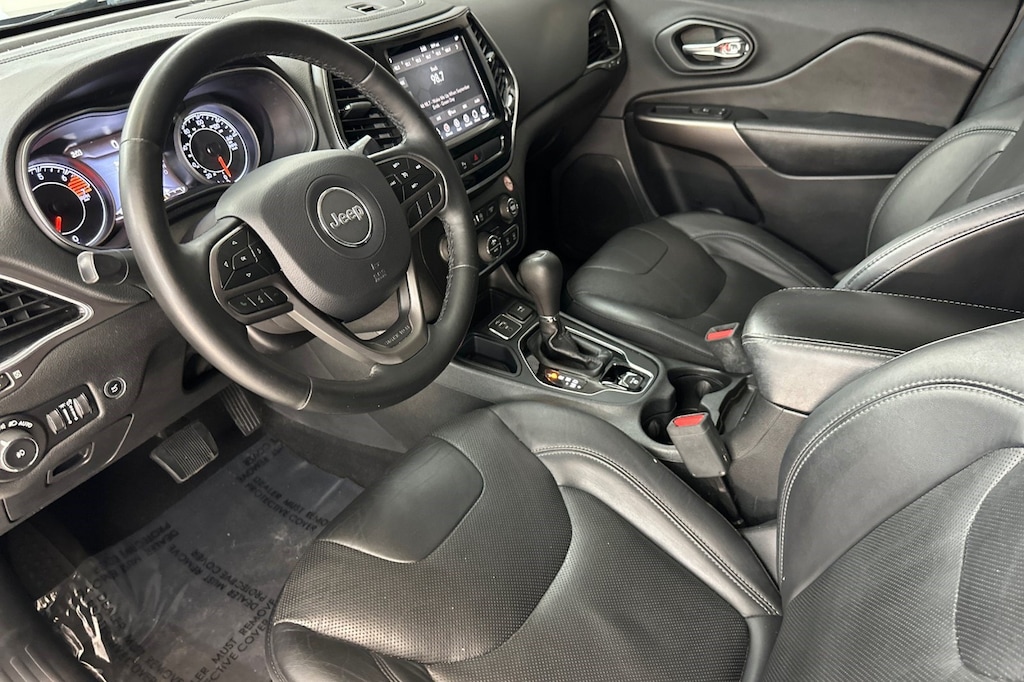 Used 2019 Jeep Cherokee Limited FWD SUV