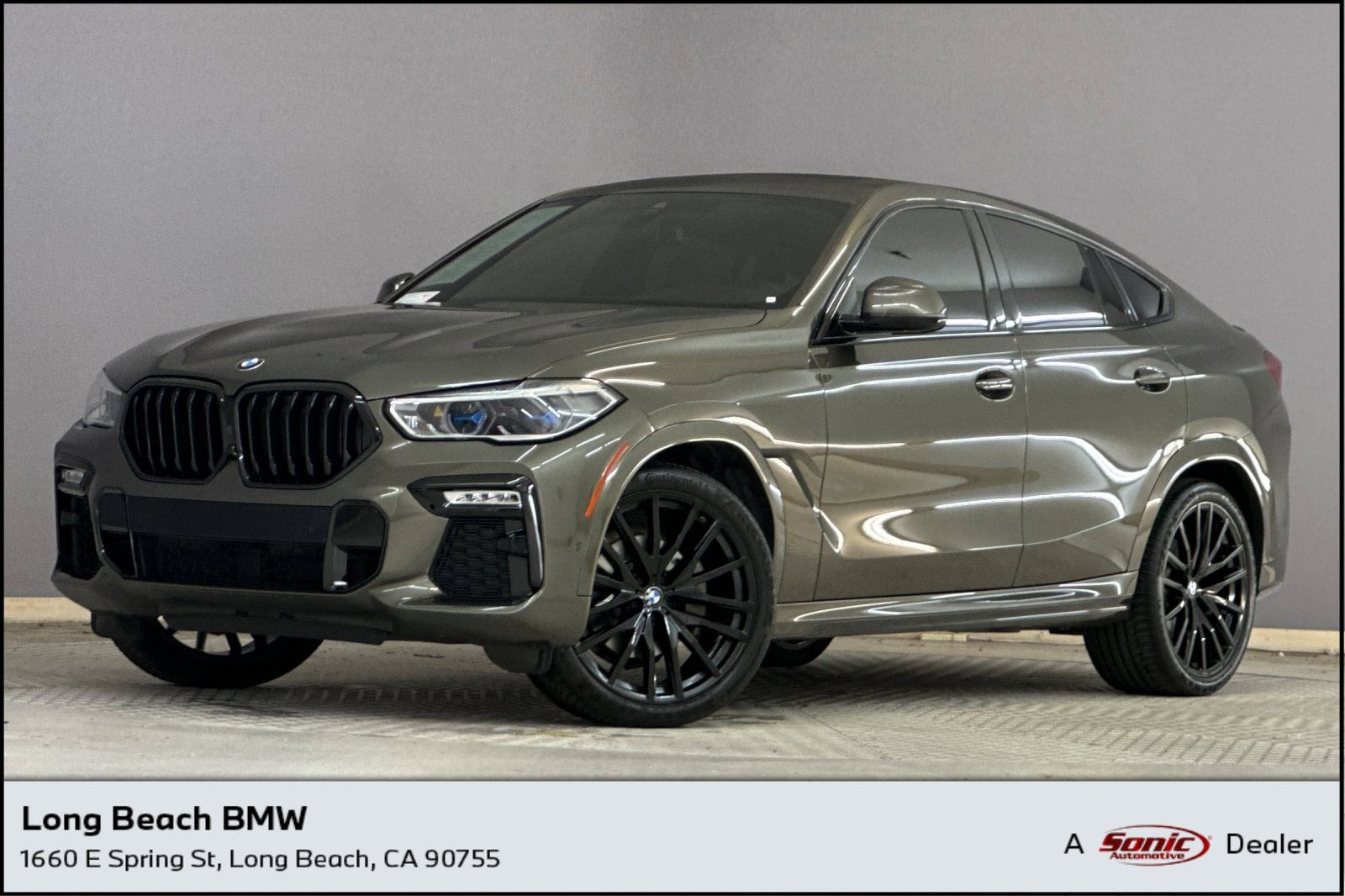 2021 BMW X6 40i's photo