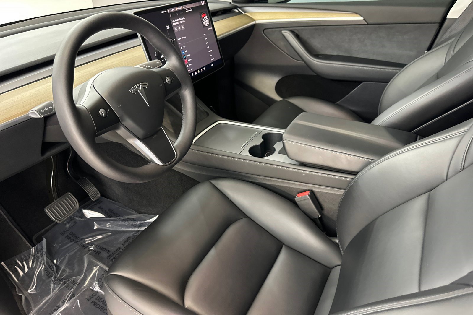 2023 Tesla Model Y Long Range photo 4