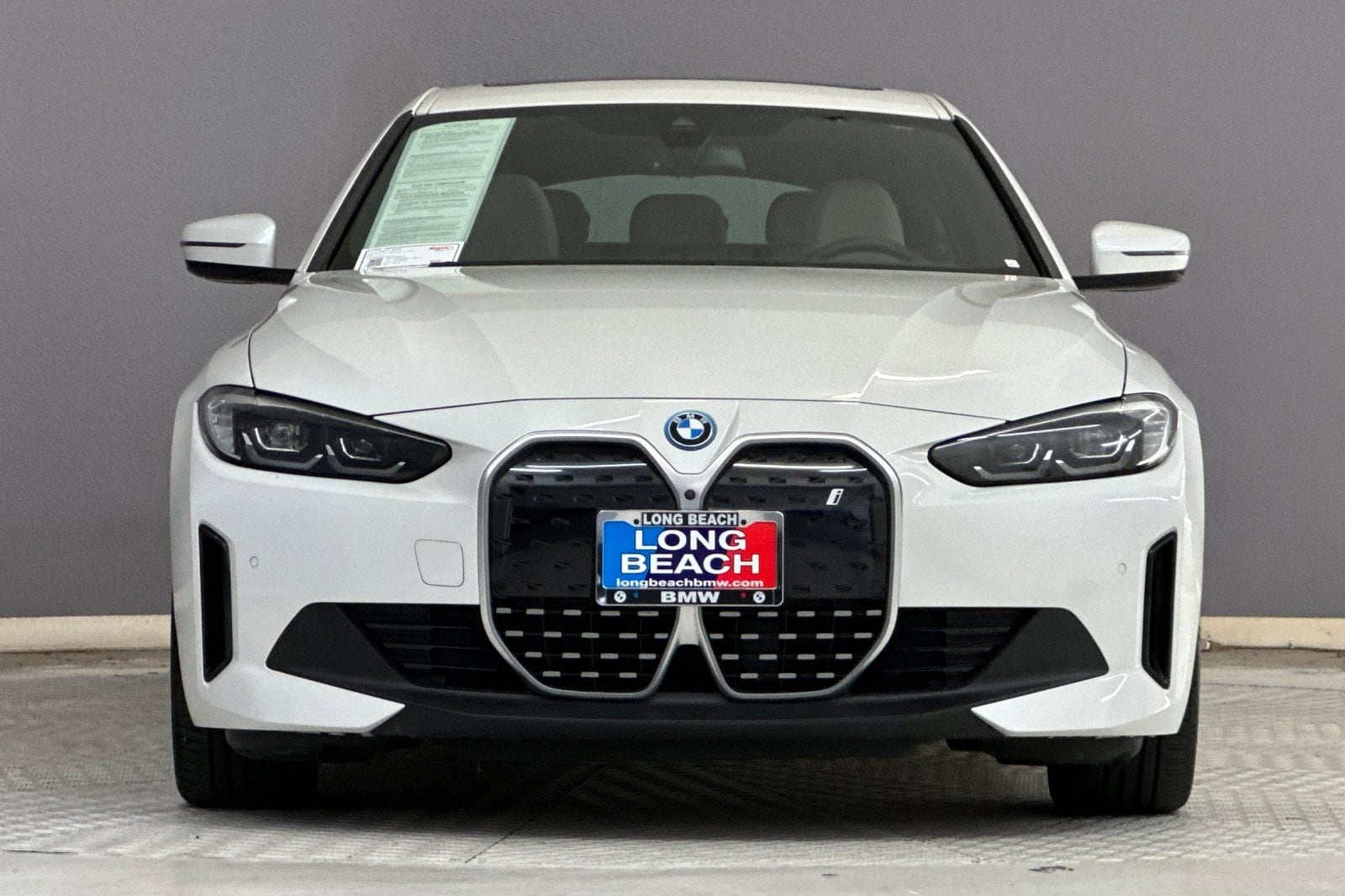 2023 BMW i4 eDrive35 photo 4