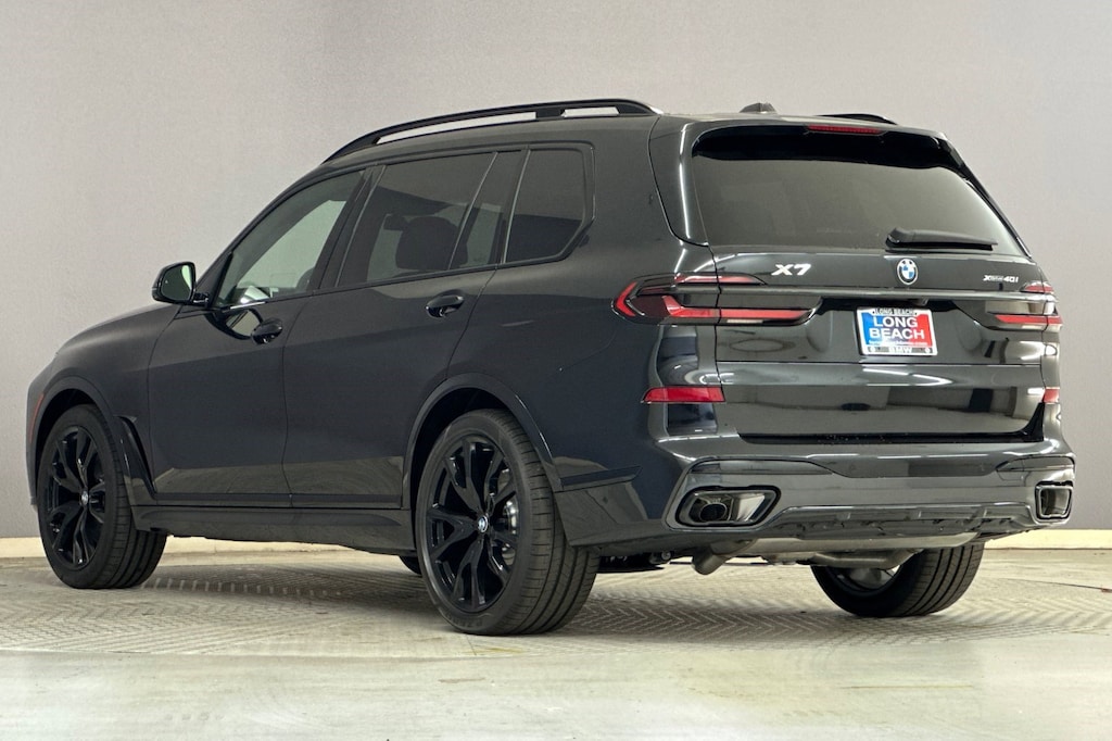 New 2026 BMW X7 xDrive40i SUV