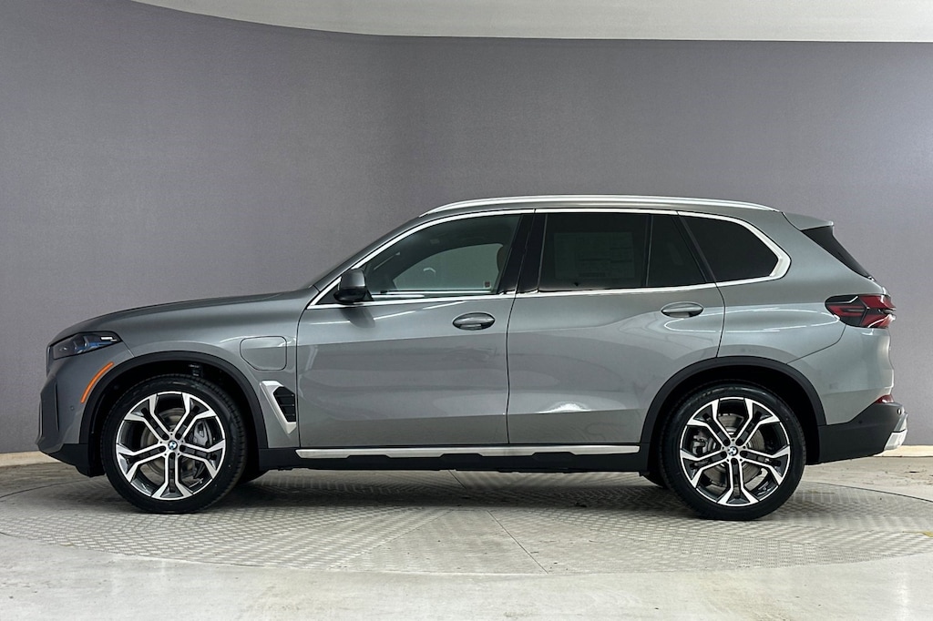 New 2026 BMW X5 PHEV xDrive50e SUV