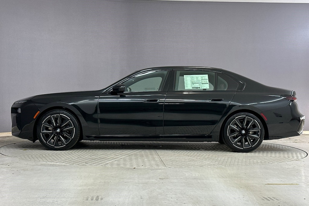 New 2026 BMW 740i Sedan