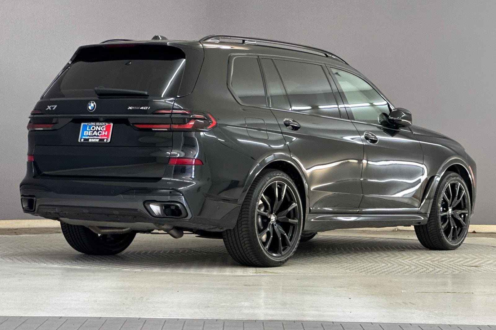 2024 BMW X7 xDrive40i photo 3