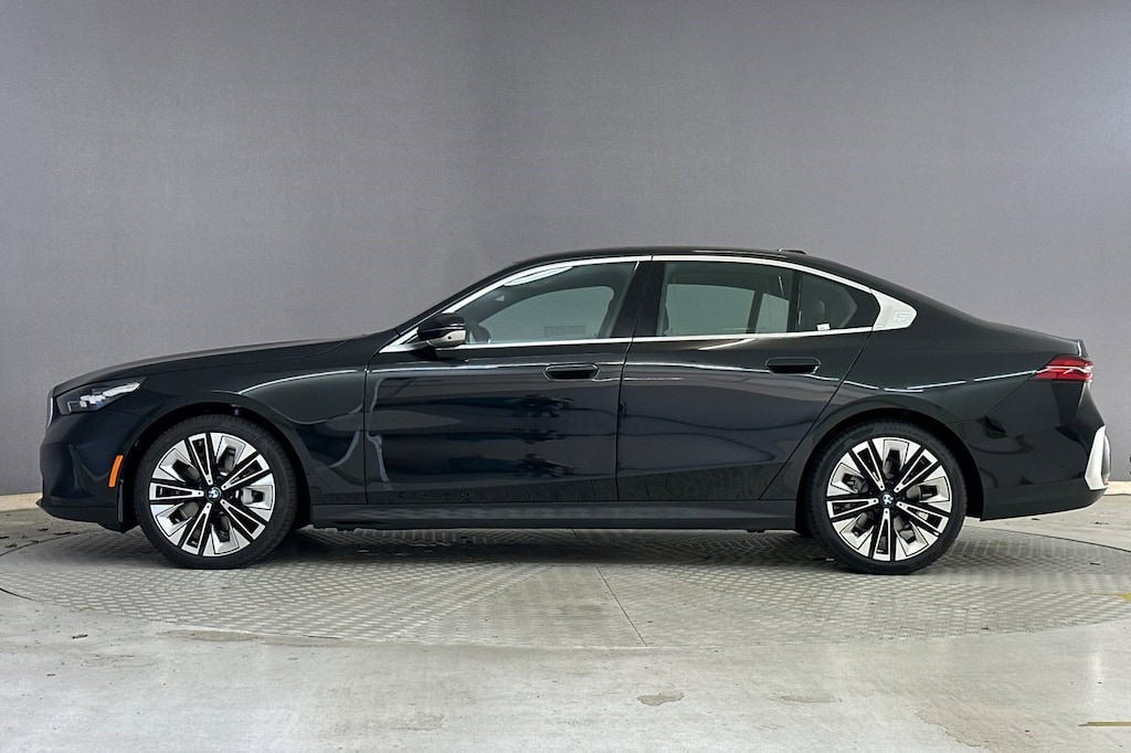 New 2026 BMW 530i  Sedan