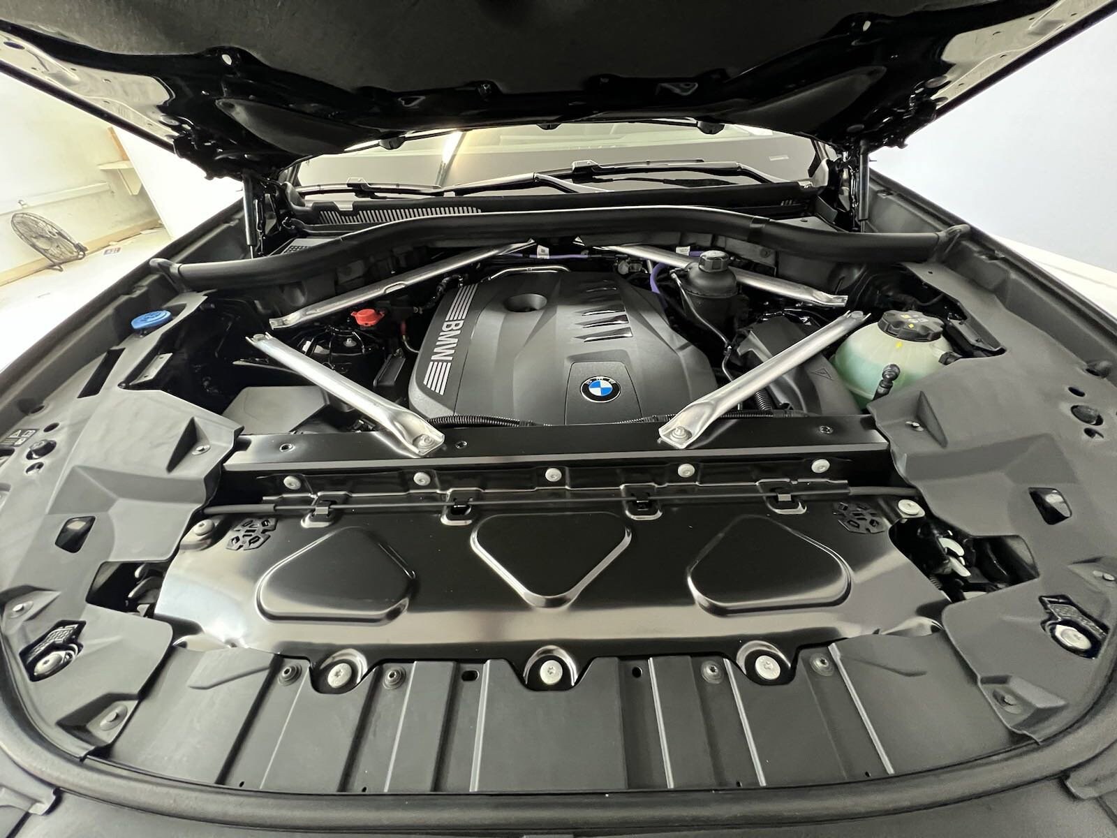 2025 Bmw X5 sDrive40i photo 3