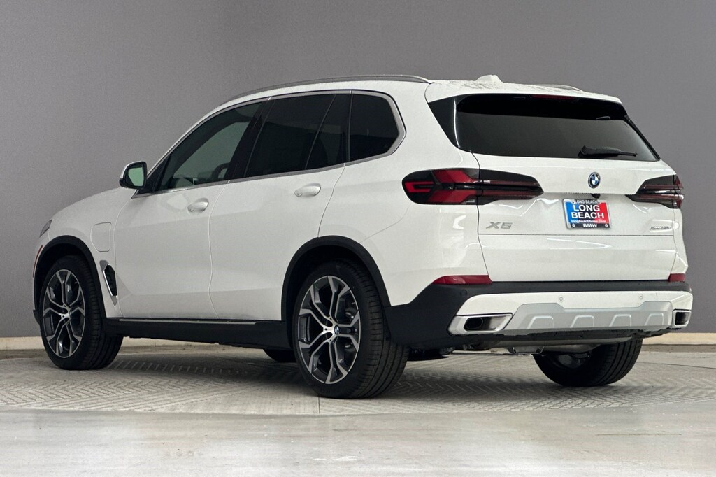 New 2026 BMW X5 PHEV xDrive50e SUV