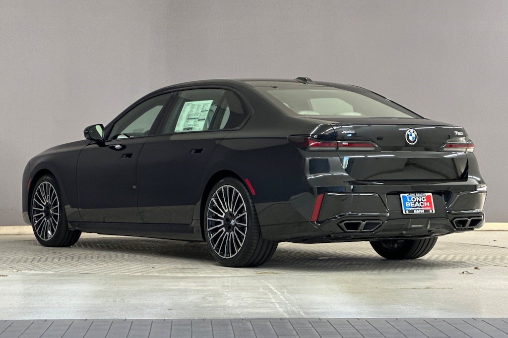 New 2026 BMW 760i xDrive Sedan
