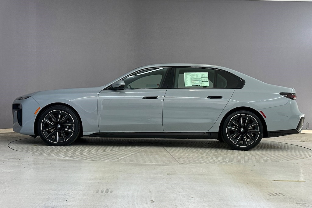 New 2026 BMW 740i Sedan