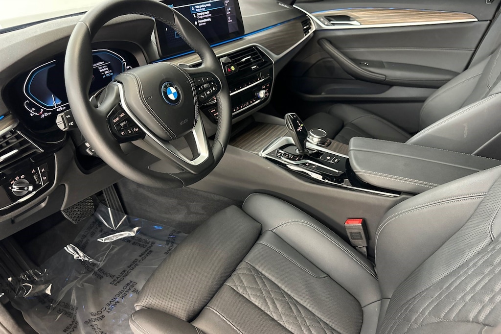 Used 2023 BMW 530e Sedan