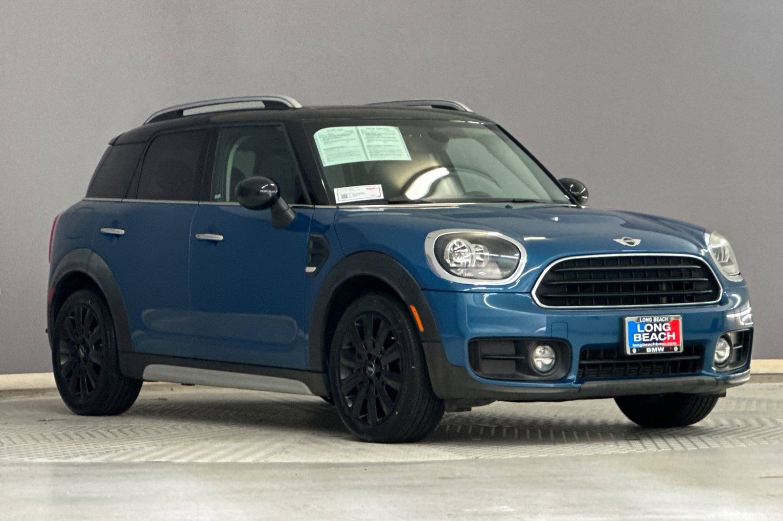 2017 MINI Countryman Cooper photo 5