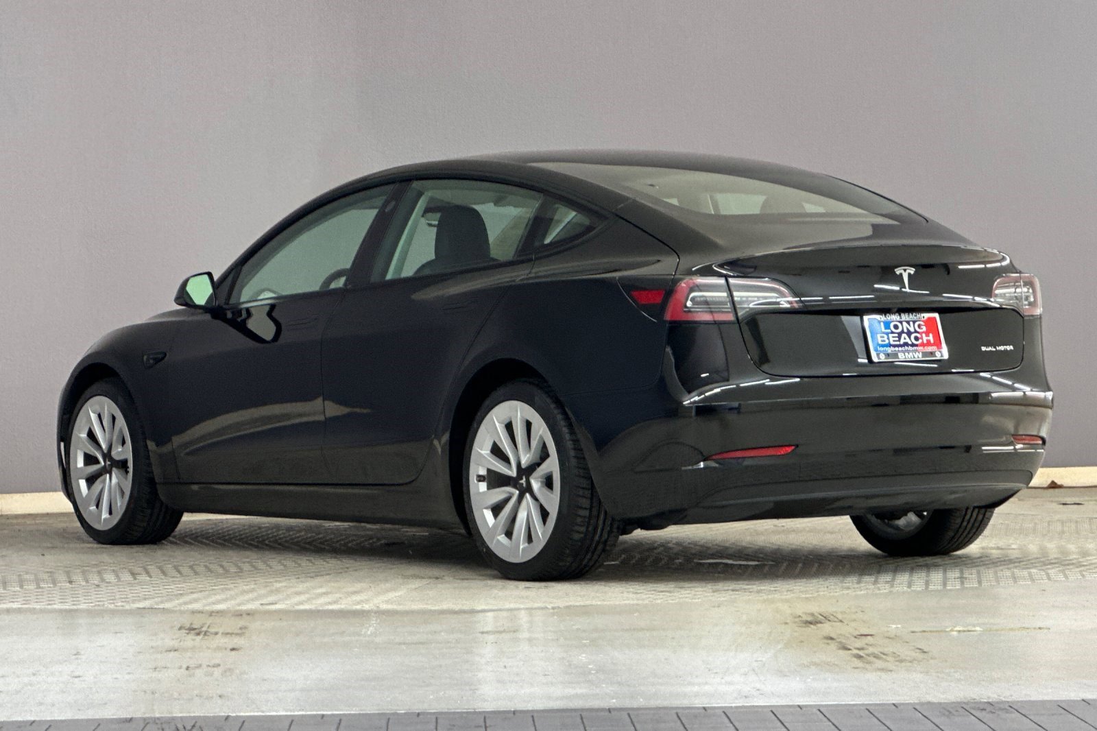 2022 Tesla Model 3 Long Range photo 3