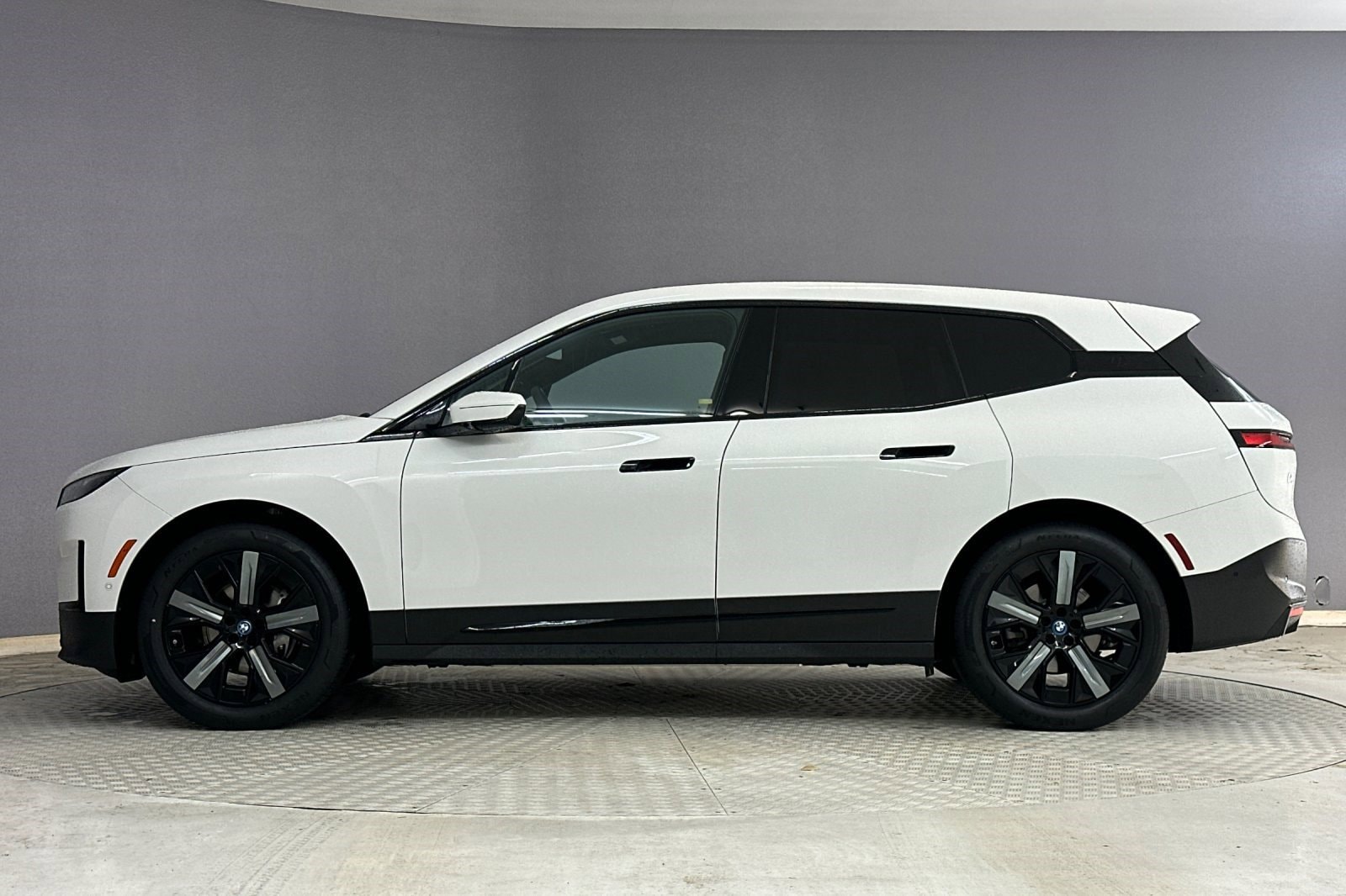 Certified 2023 BMW iX Base with VIN WB523CF01PCM42735 for sale in Long Beach, CA