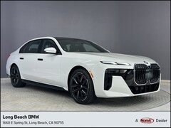 2025 BMW 740i Sedan